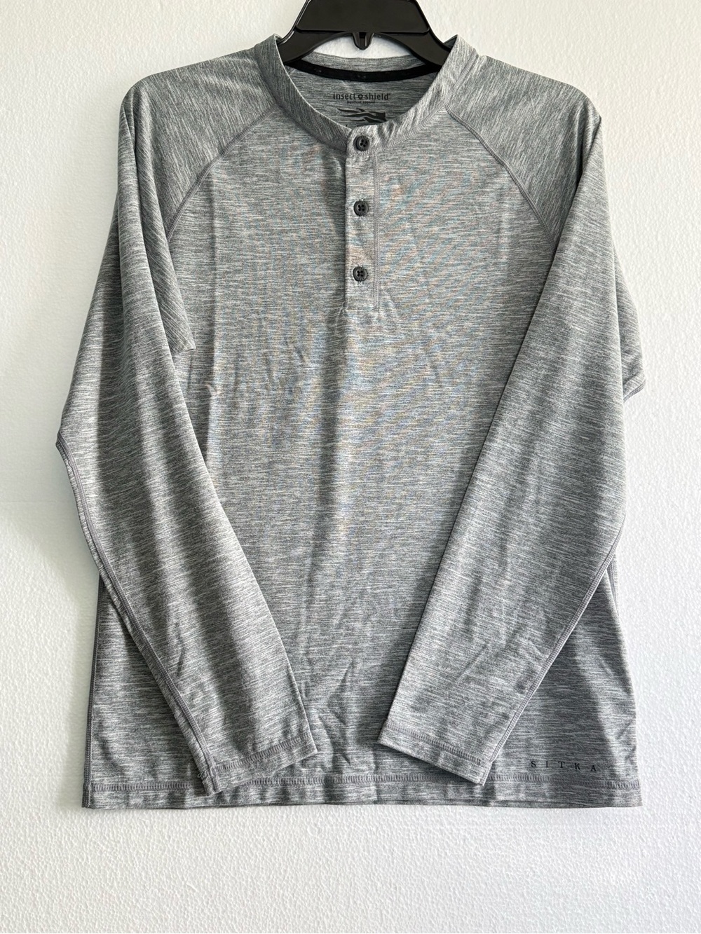 Sitka Henley Long Sleeve Tee Men Small Insect Shield Repellent Heather Gray
